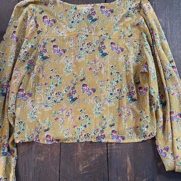 LOVERICHE Sheer Butterfly Blouse - Picture 6 of 9